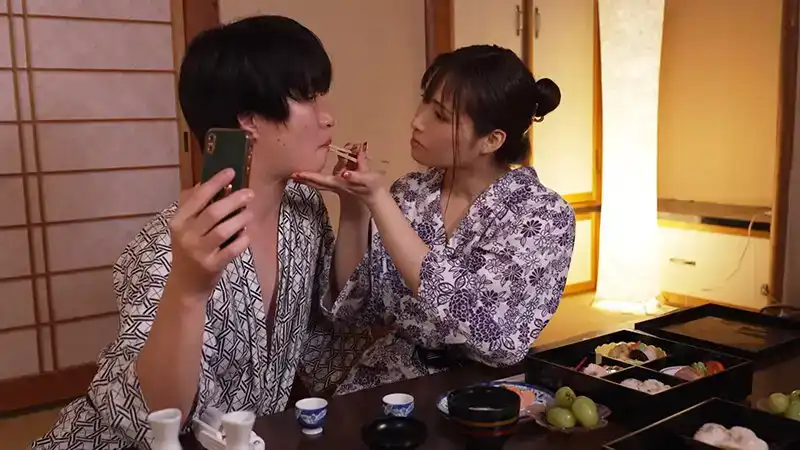 MKMP-623 上下濃密交纏，性器噴不停的愛液與潮水 粗俗情婦的溫泉中出偷情 ~ 南條彩的劇照5