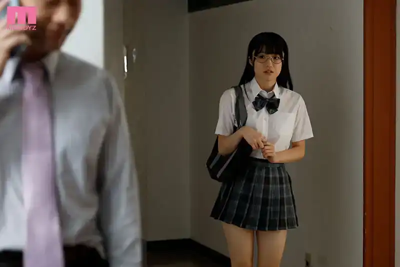 MIDA-100 「老師，我跟老婆誰口活更好？」有老婆卻被學生調戲誘惑和小惡魔舔吸全套搞垮的口淫不倫 ~ 輝星綺羅的劇照11