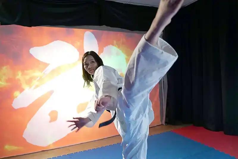 SVDVD-964 空手道全國大會第二名的藝人激似女大學生 戸田春奈 震撼AV出道！~ 水澄せいら的劇照15