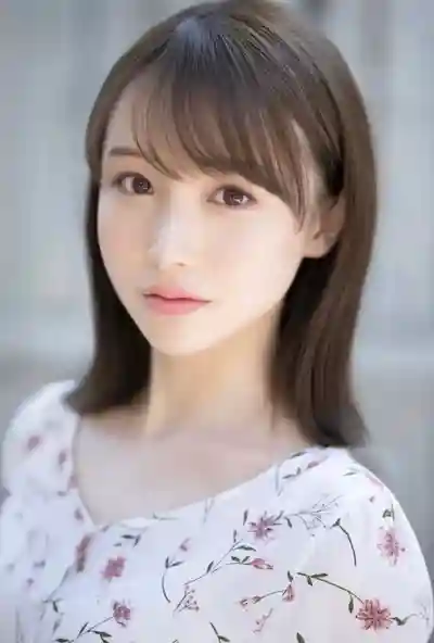 白石桃封面照片寫真