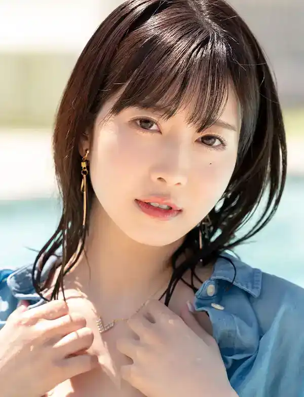  白岩冬萌