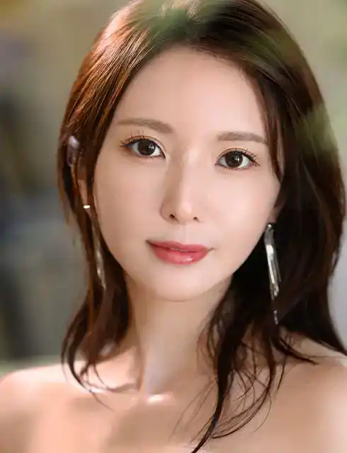 新妻優香