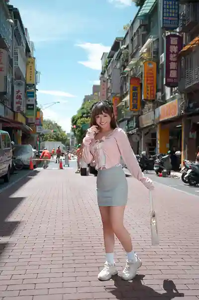 TWDM-001 [台灣女優]台北撩妹大作戰！南國小可愛現場拿下！台灣素人啦啦妹居然這麼開放？！社交軟件直接開撩！ 的劇照2