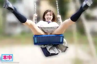 PFES-102 被剃得幹幹淨淨的小穴誘惑，忍不住硬了…被女友的惡魔小妹勾引，一次次中出し的渣男我 ~ 倉本菫 的劇照1