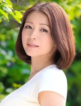 友田真希