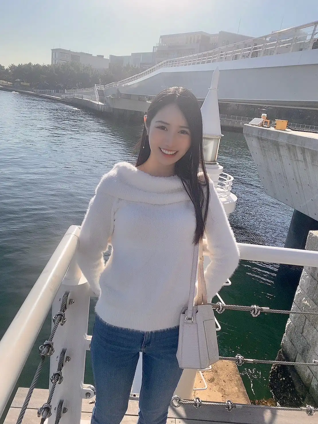 朝妃莉緒第20張寫真