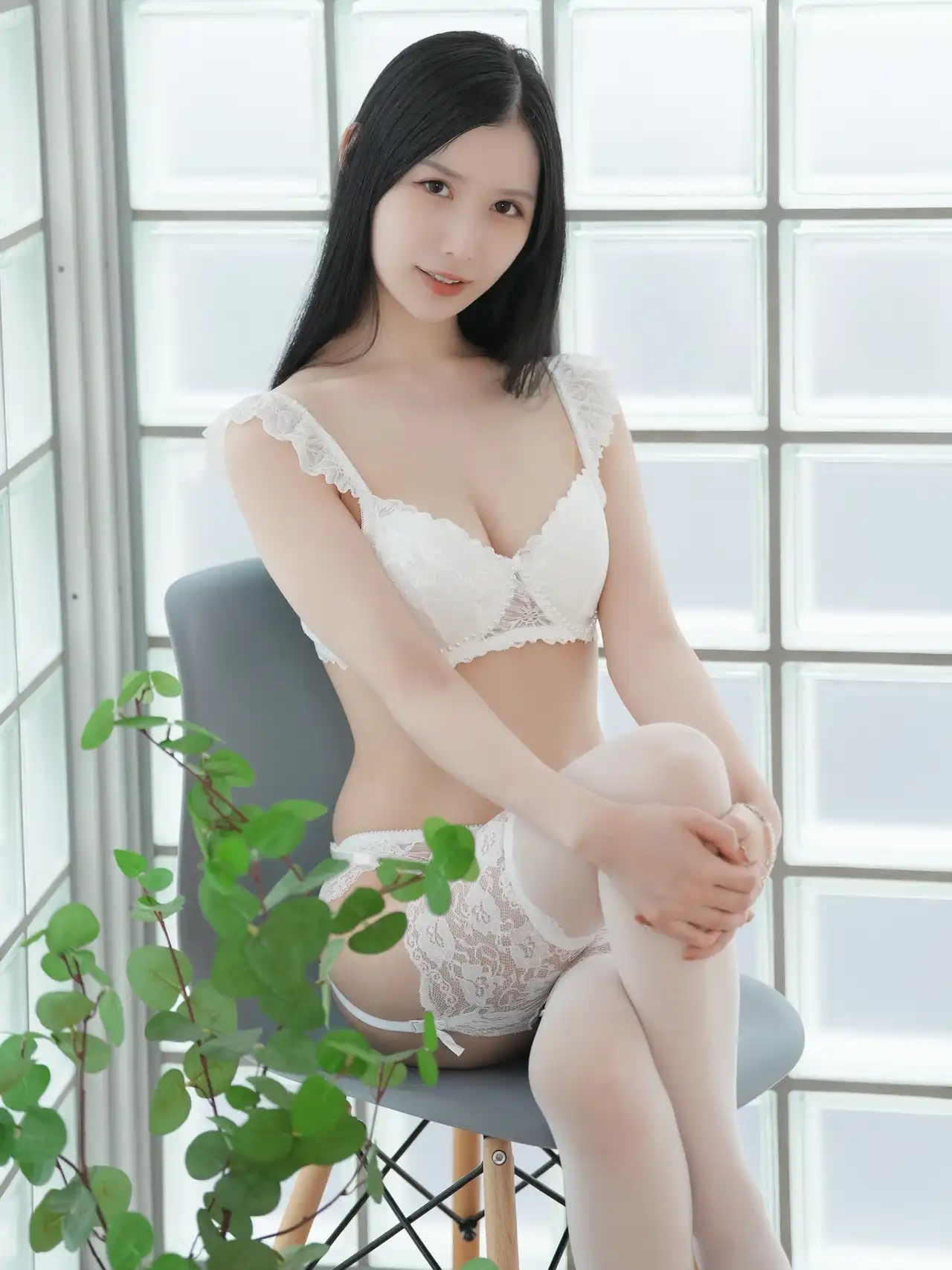 朝妃莉緒第86張寫真