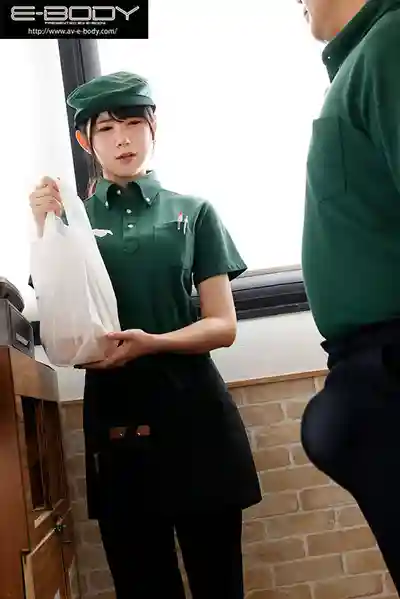 EBWH-231 牛丼店打工的巨乳大學生滿腦子都是SEX，店長的巨根讓她無法專心工作 ~ 福原美奈的劇照10