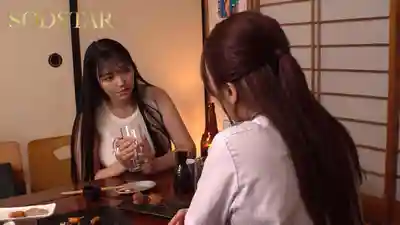 START-299 男友傾訴的夢中情人職場女強人上司被我偏愛蕾絲NTR了 ~ 戀渕桃菜 大槻響的劇照16