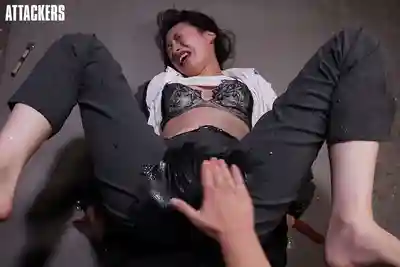 SAME-169 媚藥浸泡全身性感帶特化 被性愛操控的孤高女搜查官 ~ 月野江翠 的劇照7