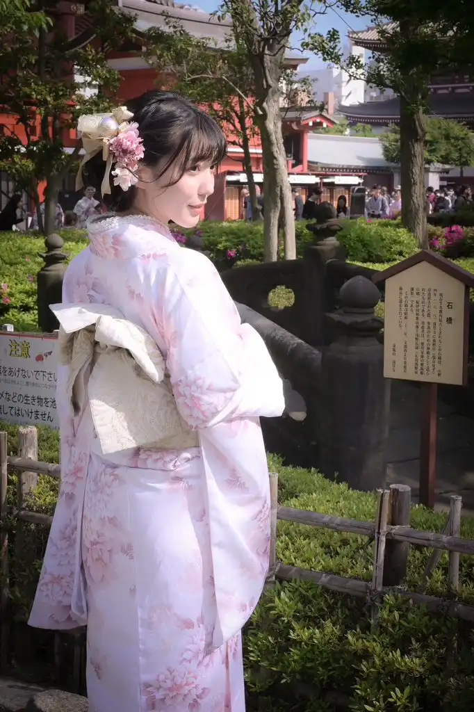 紫藤留衣第606張寫真