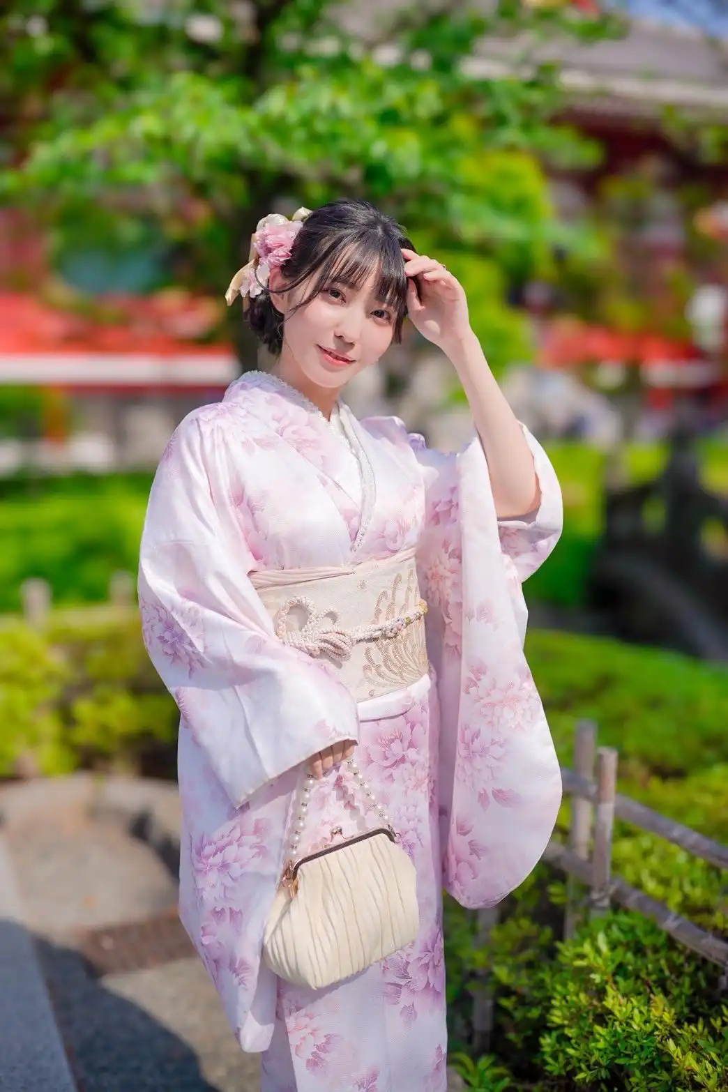 紫藤留衣第604張寫真