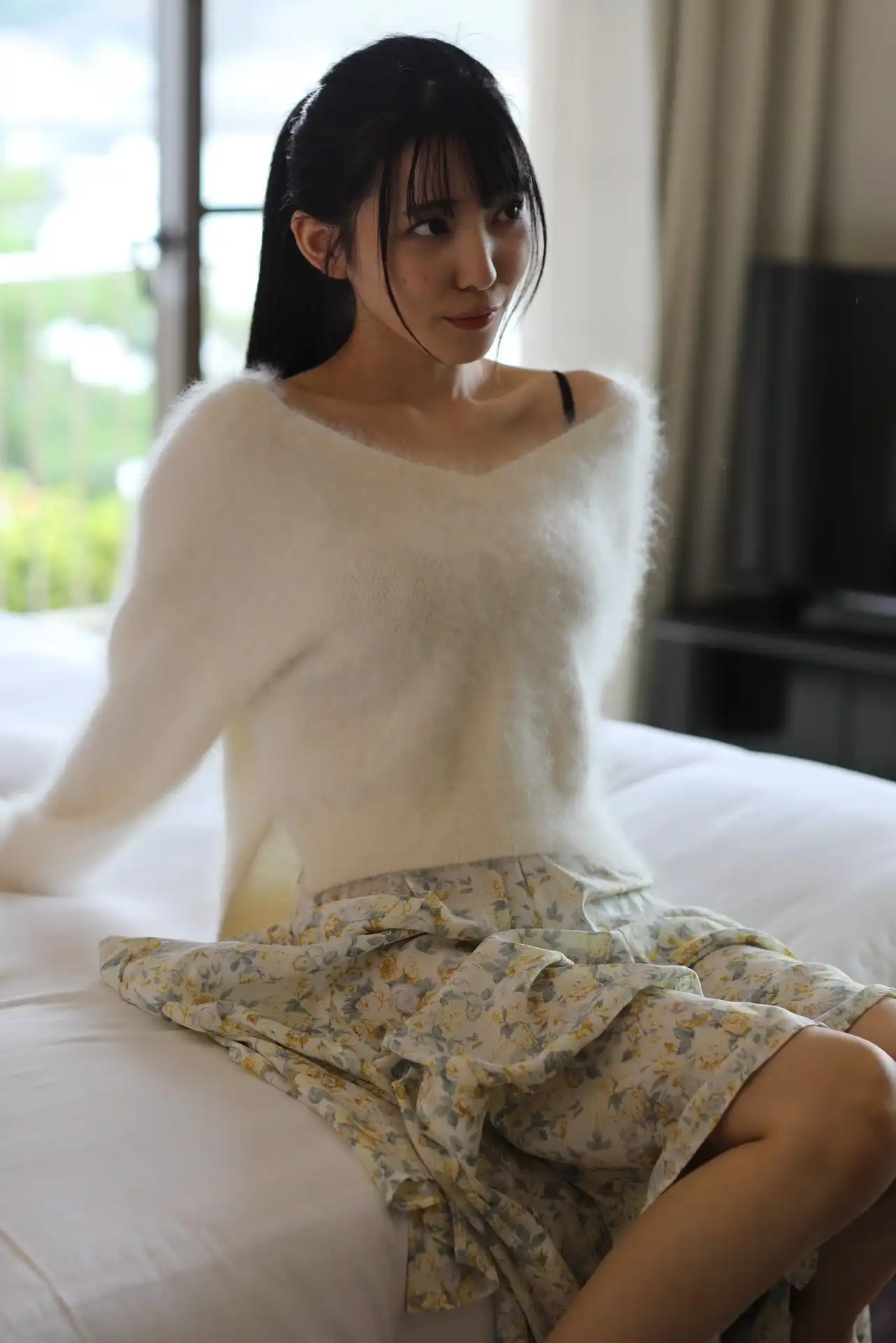 紫藤留衣第574張寫真