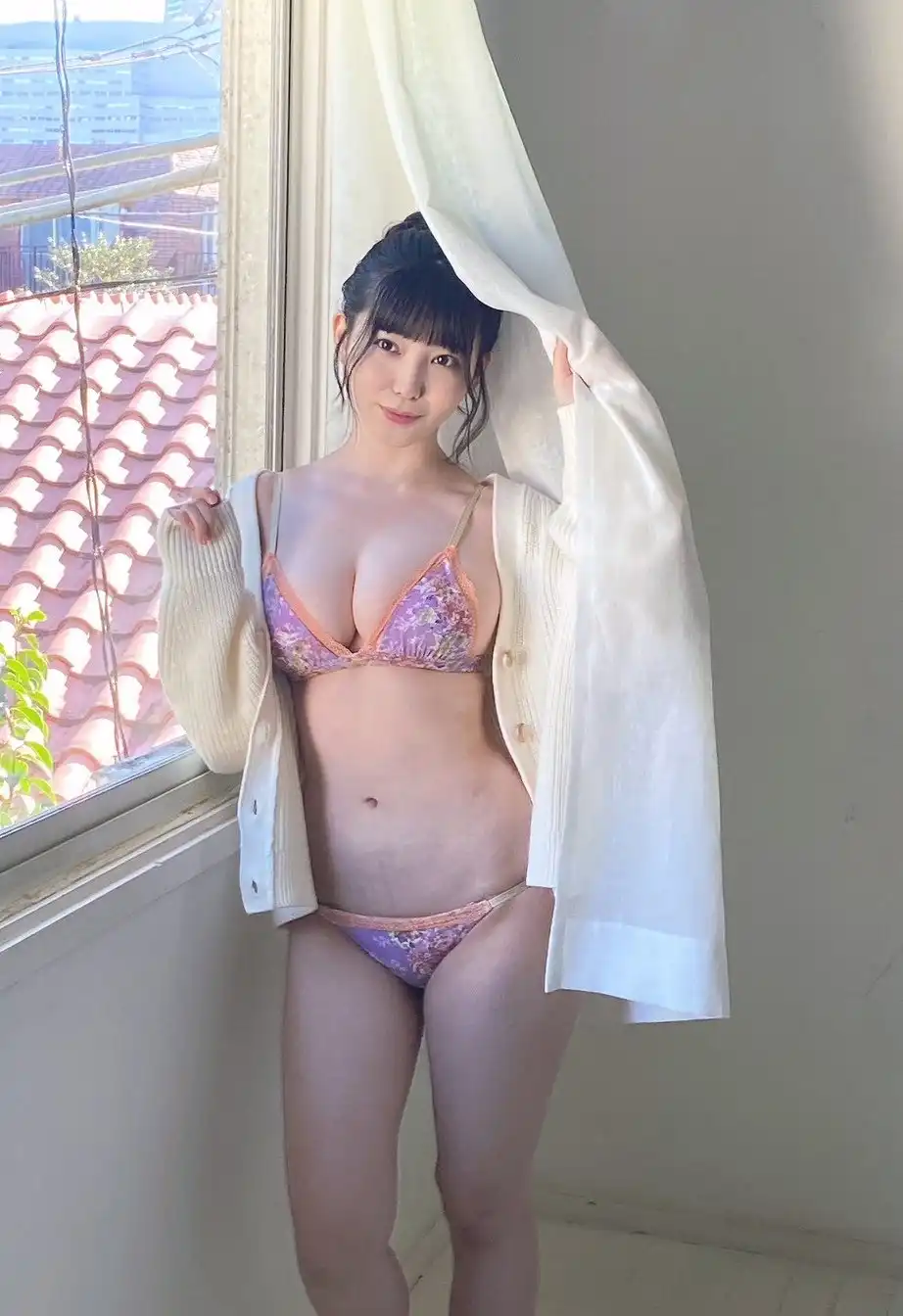 紫藤留衣第114張寫真