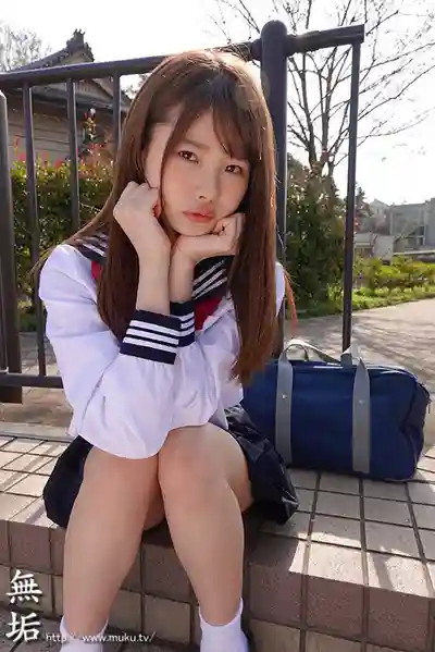 MUCD-328 嫩滑無毛小穴被灌爆濃精！純情パイパン美少女渴望子宮被生塞滿精選合集 ~ 由良佳奈 皆濑明里 松本一香 雫月心桜 工藤拉拉 渚光希 中城葵 柊有希 鳥楽ひな 阿由葉あみ的劇照11