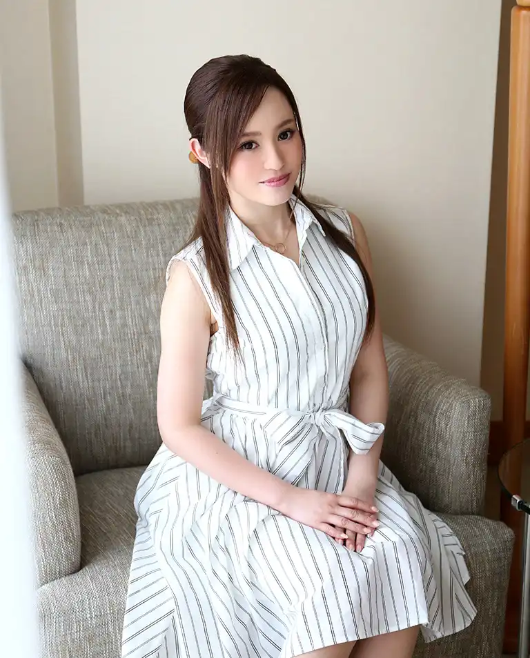 桐岛莉乃第2張寫真