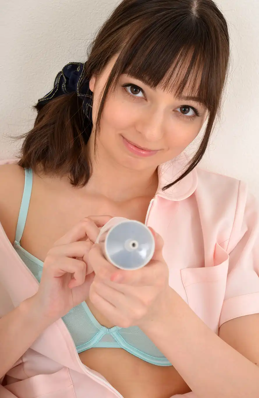 西田卡莉娜第115張寫真