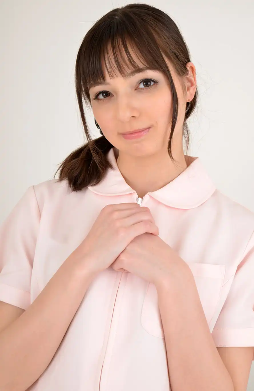 西田卡莉娜第200張寫真