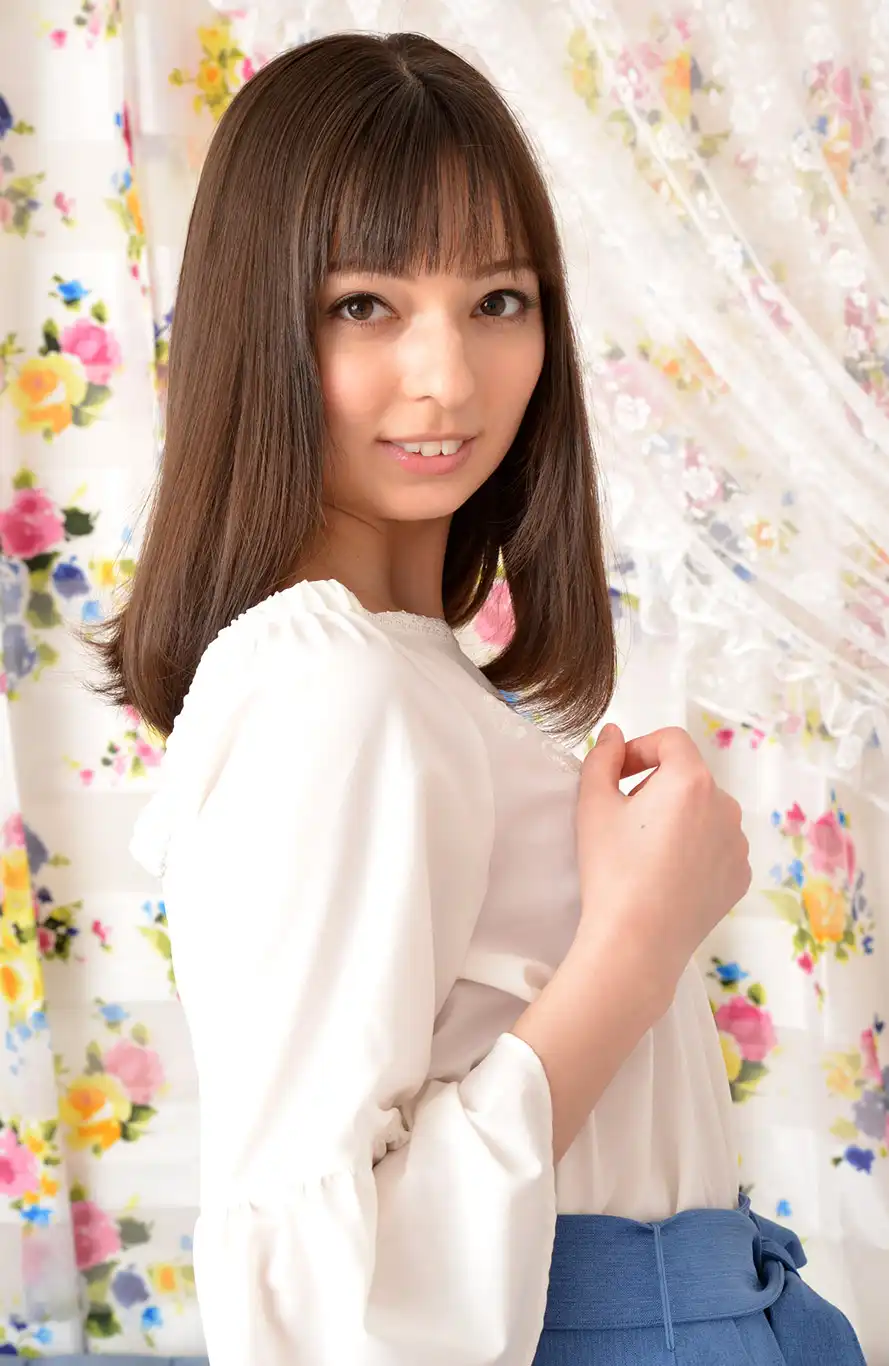 西田卡莉娜第321張寫真