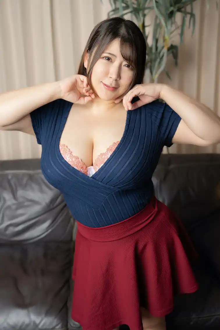秋月まりな