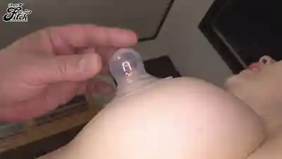 JUFE-594 變態大叔的異常怪癖 爆乳美人娘被狂舔猛啃的粘着交尾 ~ 福原美奈  的劇照5