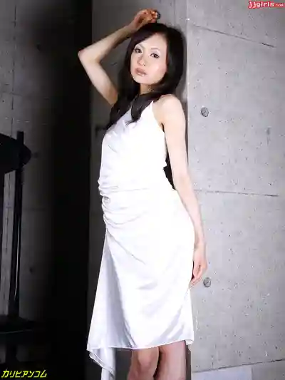 舞浜朱里第17張寫真