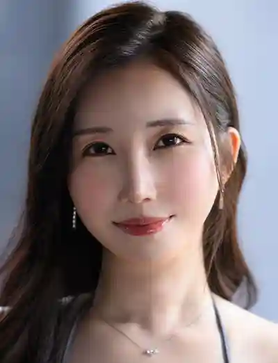 本月出道女優: 夏目玲香 封面