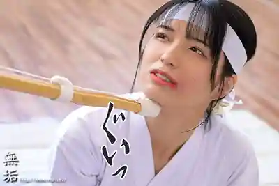 MUDR-325 山本直樹創作40周年紀念鉅作 燃燒吧劍 轉校生誘惑 ~ 倉本菫的劇照7
