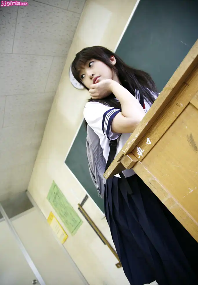 真咲南朋第85張寫真