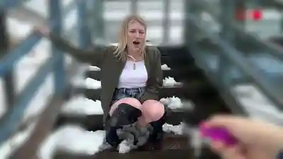 SORA-616 下品小穴變超敏感！街頭羞恥遙控跳蛋寸止玩到多次高潮噴尿失禁 ~ Melody Hina Marks的劇照13