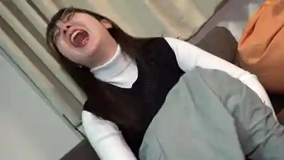 RPIN-089 超豪爽妹！超會玩又可愛被大屌猛烈抽插翻白眼低聲呢喃高潮高潮不停 ~ 篠崎菜都香 的劇照11