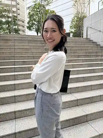 AKDL-351 把同事搞上床的帳號 現在正在追的同事 ~ 三池小春的劇照18