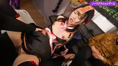 SGKI-069 六本木萬聖節趴上釣到的派對咖情侶挑戰！巨乳女友被怎樣搞都要忍住才能拿100萬日圓無反應遊戲的劇照13