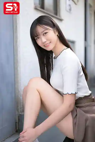 SONE-979 每天在公寓走廊擦身而過的清純女大生 背後竟是被大量春藥灌滿嗑嗨的發情母狗 ~ 明日葉みつは的劇照14