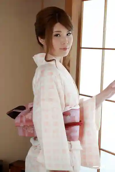 1PON-011421_001 和服妻の祕事 ~ 平野愛 的劇照15