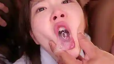 REAL-950 女高中生強暴中出100連發 ~ 皆月光 藤田柚 柏木小夏 鬆井日奈子 的劇照7