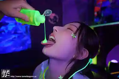 MFYD-059 世界第一下品 HYPER媚藥SEX 人妻高潮崩壞爽翻天的極致SEX ~ 夢實香苗 的劇照10