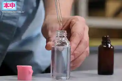 HMN-748 傲驕學生兼職妹被下媚藥一周後 兩人獨處的夜班狠狠中出調教15發 ~ 根尾朱裏 的劇照11