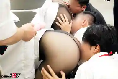 SDJS-343 SOD男子社員試用黑絲美臀飛機杯並提交改進意見 - SOD女子社員新商品開發記錄 ~ 南紫音 雙葉步華 那賀崎雪音 的劇照1