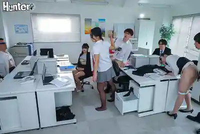 HUBLK-058 集團時間停止強暴 OFFICE篇 ~ 海野いくら 清巳麗乃 雫月心桜 美木雛乃 音羽美鈴 雨村梨花 的劇照14