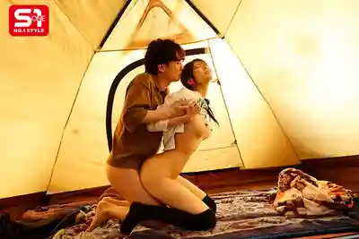 SONE-961 好友的女友身材太頂根本把持不住...帳篷裡偷偷勾引瘋狂做愛的NTR露營 ~ 倉木華的劇照7