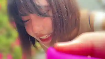 SORA-619 人妻遙控跳蛋羞恥play 野外約會全程顫抖高潮 當眾淫叫洩身的騷貨人妻 ~ 梅田みなみ的劇照14