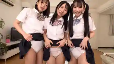 MMUS-104 完全主觀！蘿莉控美少女三人組的性愛課程 ~ 由良佳奈,南日菜乃,月乃あや的劇照8