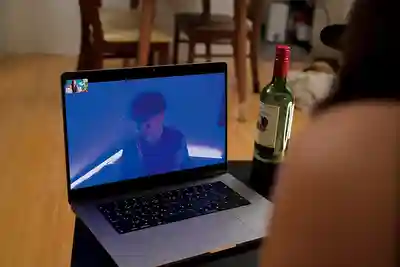 KSBJ-406 被老公劈腿的人妻沉迷牛郎 ~ 通野未帆 的劇照14