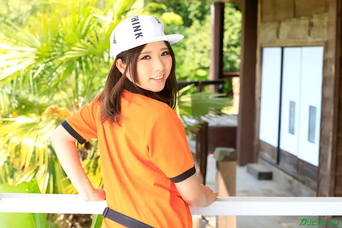 翼美笑第42張寫真