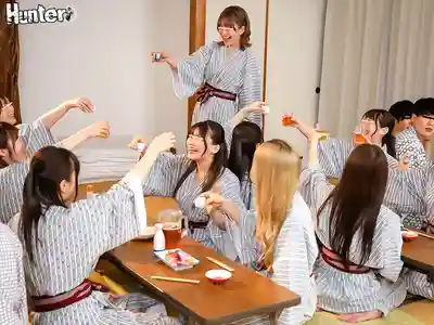 HUNTC-486 內衣公司騷貨們的員工旅行超級好擼！把不認識的遊客也拉進來大亂交！廁所走廊到房間到處狂幹中出停不下來！ ~ 滝ゆいな 有加裏乃乃花 有村希 綾美なな 椎菜える 五十嵐清華 二宮桃 五十嵐美月 中丸未來 瀬戸ひなこ 的劇照13