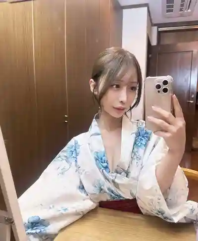 花咲澪第2張寫真