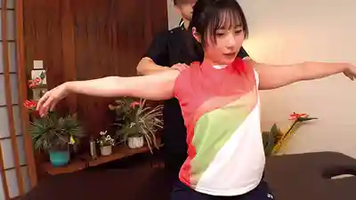 NGHJ-038 躍動！實業團所屬運動女將挑戰精油按摩 偷偷加入超多催情成分 身體自然發熱愛液狂噴 性欲覺醒大爆發失控連續中出 ~ 中城葵 胡桃多惠 鬆井日奈子 雪代一鳳 的劇照9