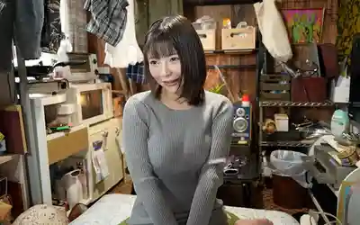 SE-204 大復活！素人援交生中出 在秘密基地逮住神秘系美乳人妻站著狠插到痙攣高潮 抖M無胸罩無內褲人妻被玩到爽翻 ~ 鹿野愛萌的劇照19