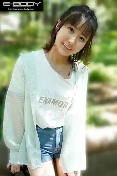 EBWH-292 宅男的初戀女友第一次約會...衣服下藏着想象不到的至軟柔美巨乳 興奮到不行瘋狂抽插到精盡人亡 ~ 由衣陽菜 的劇照9